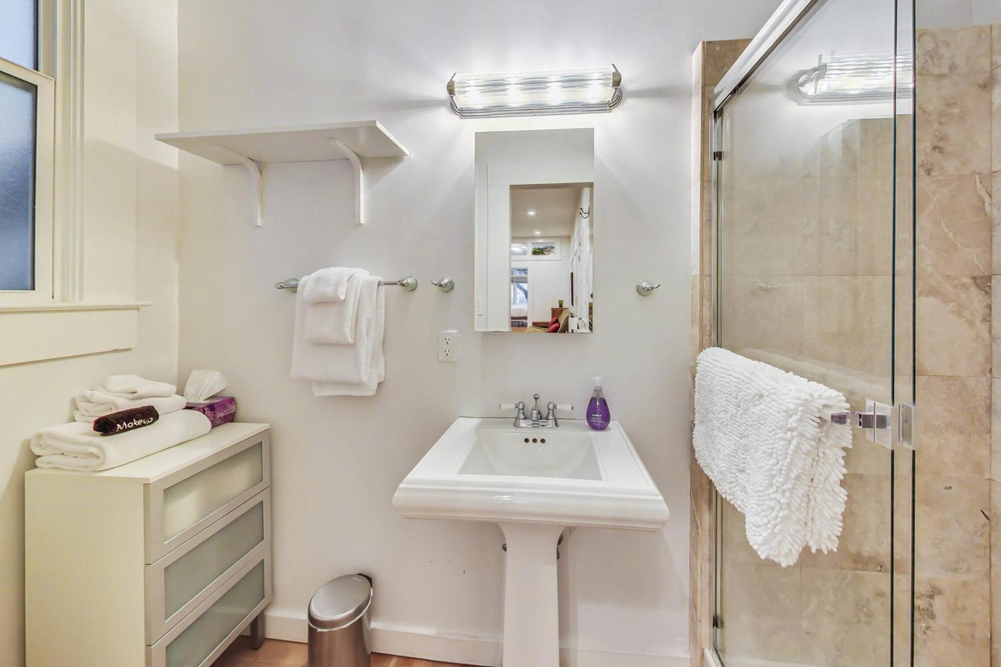 Ferienhaus 1br Heart Of Pac Heights Wd Walk Score 97