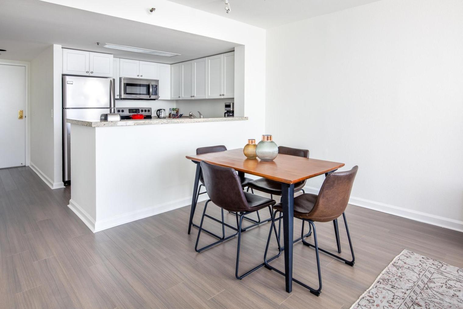 S 2br W Pool Gym Shops Dining Onsite Sfo-394 Apartment