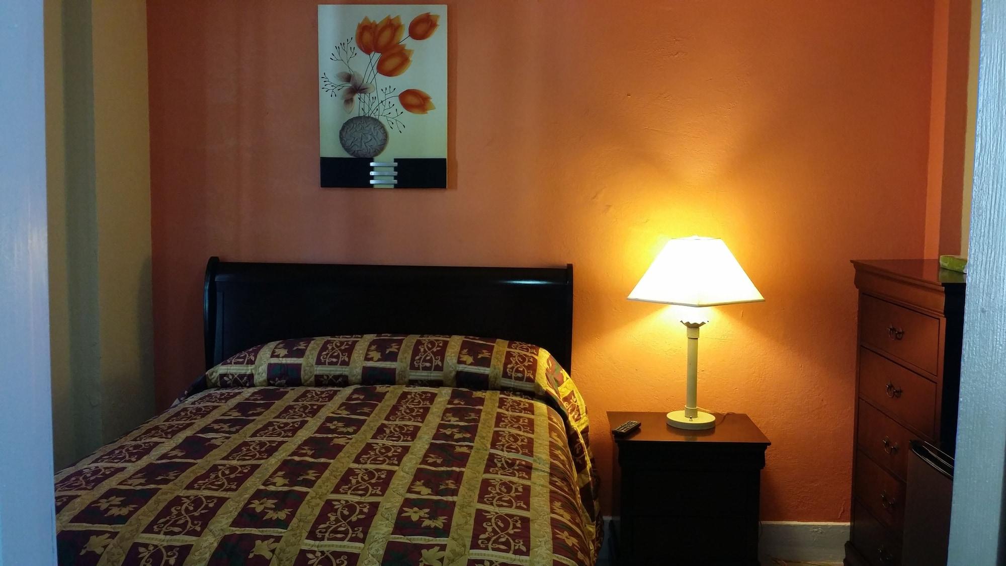 Desmond Hotel