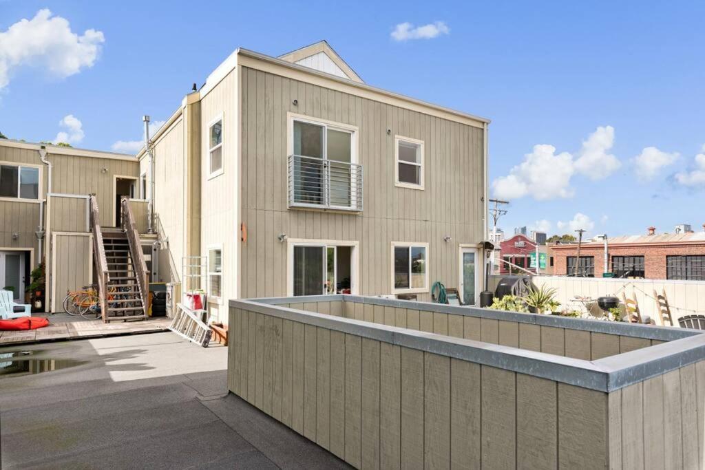 Apartment Huge Modern 4 Bedroom Flat W/ Views And Deck San Francisco