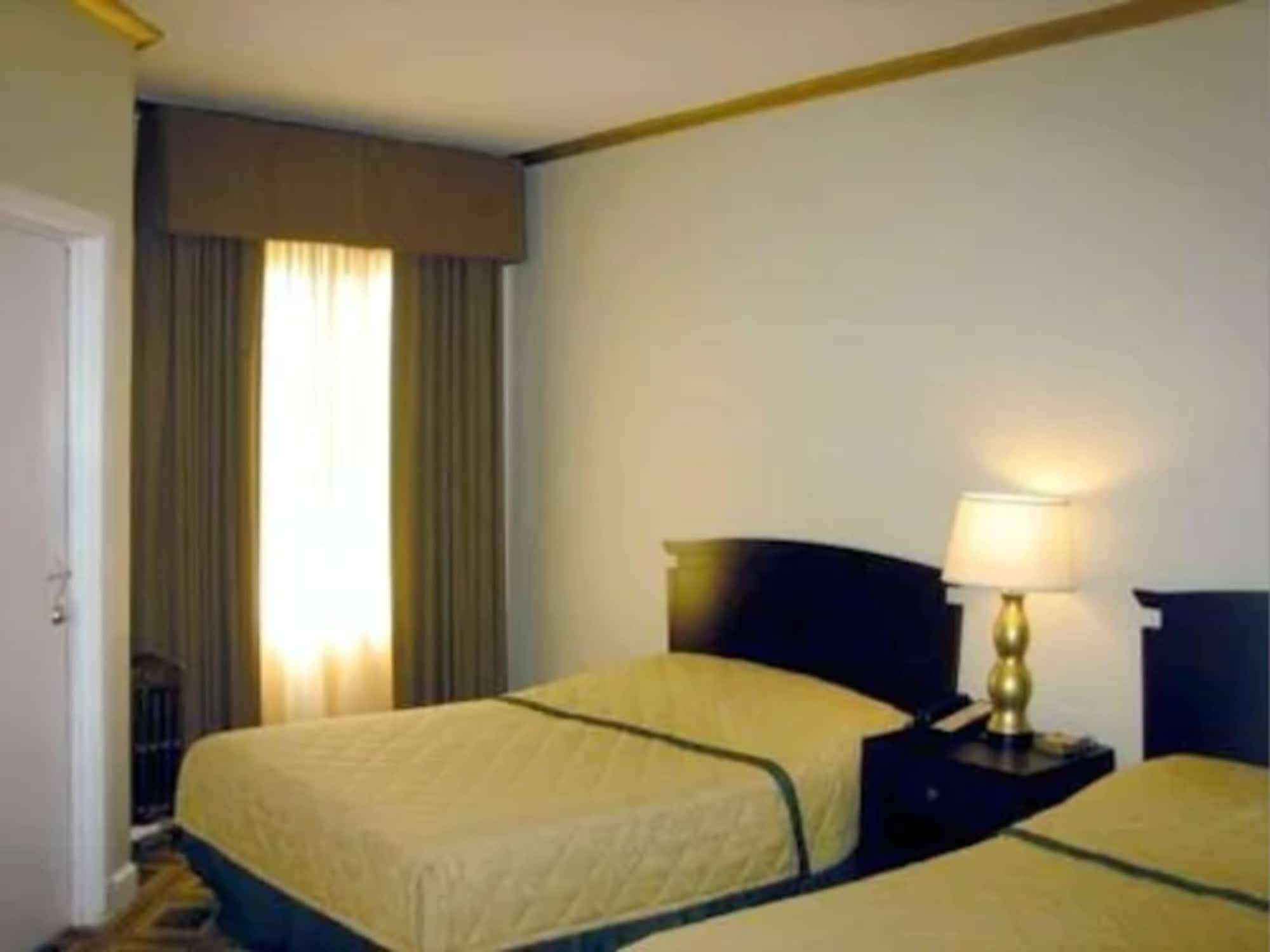 Hotel Embassy