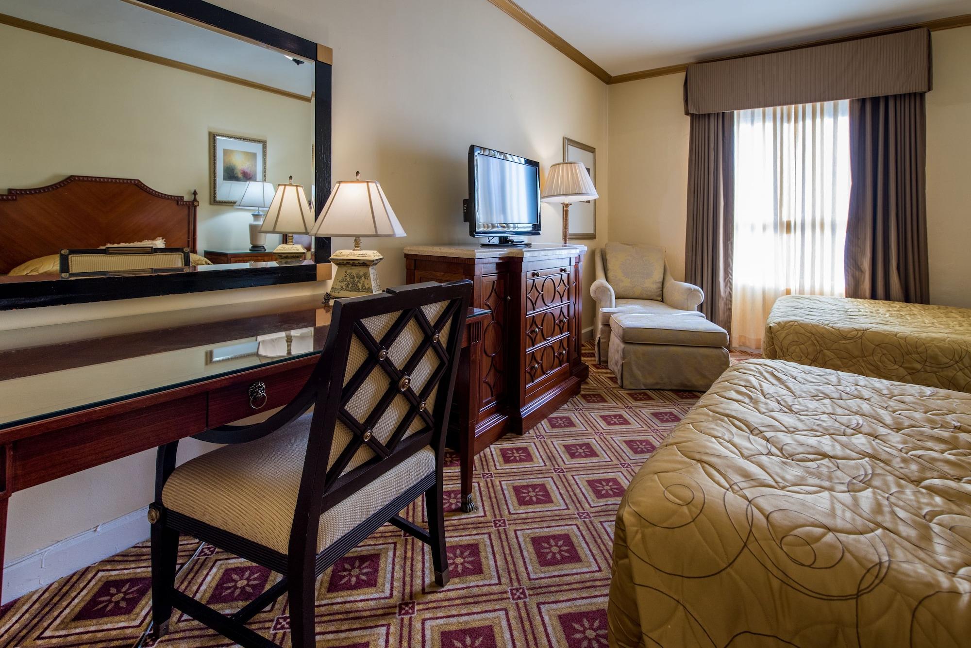 Hotel Embassy 2*