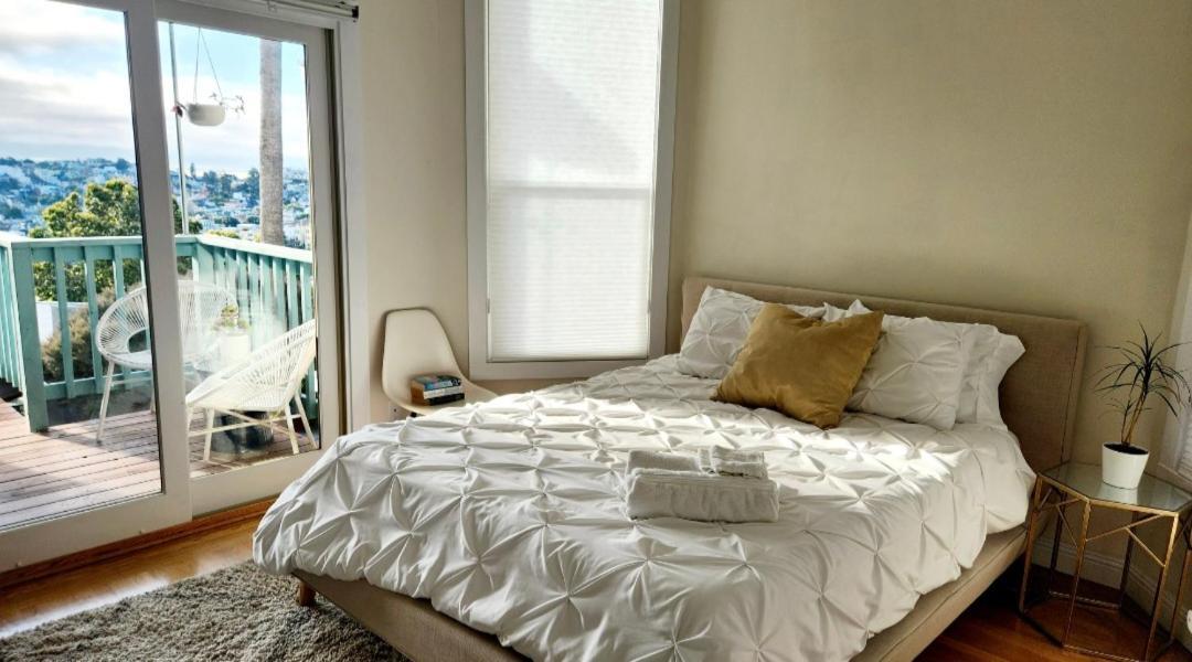 Sunny Victorian With Stunning View And Wraparound Deck Holiday home San Francisco