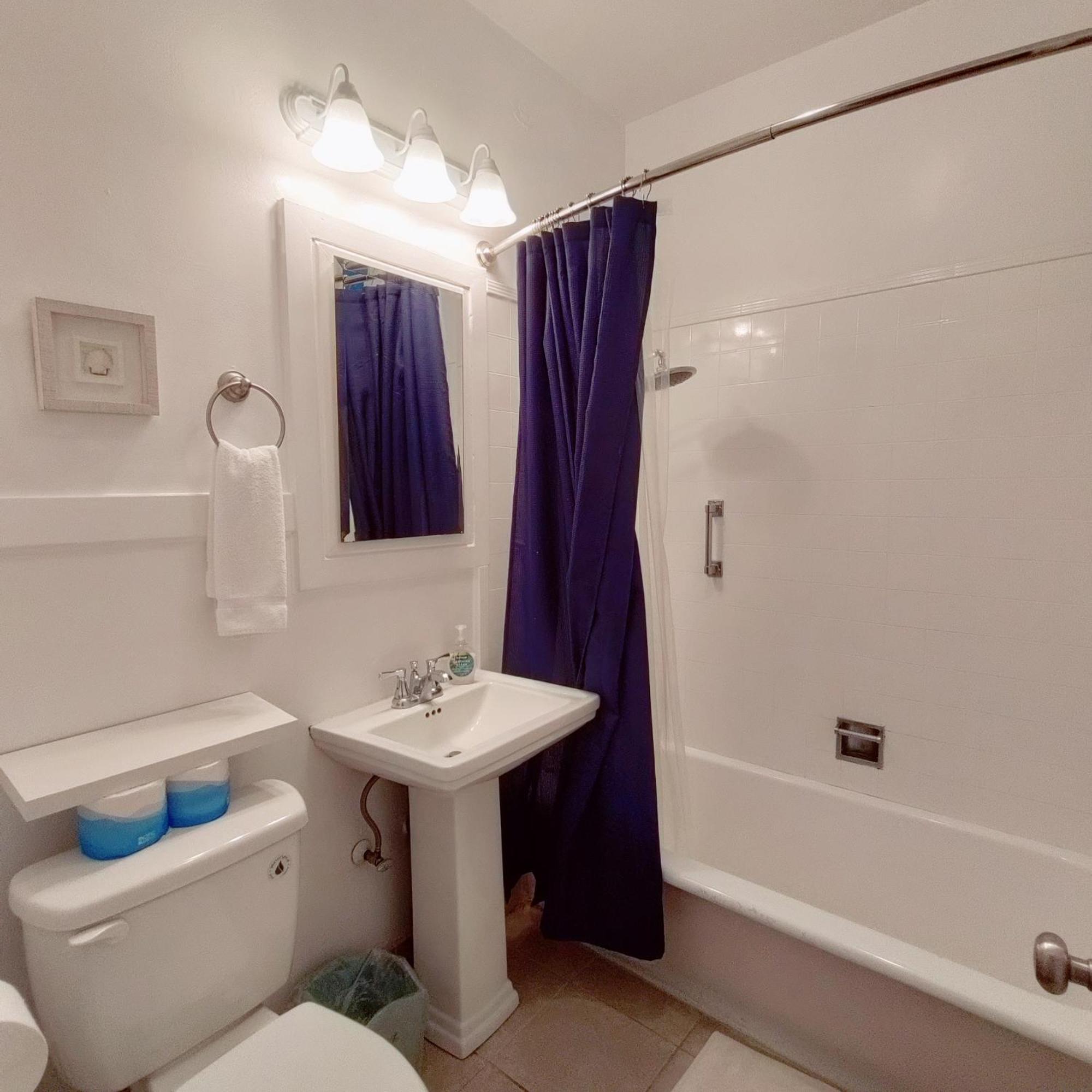 Sunny Sf - Cozy, Spacious, Convenient W/parking, A+ Location!! *