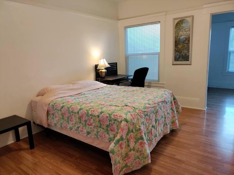 Sunny Sf - Cozy, Spacious, Convenient W/parking, A+ Location!! *