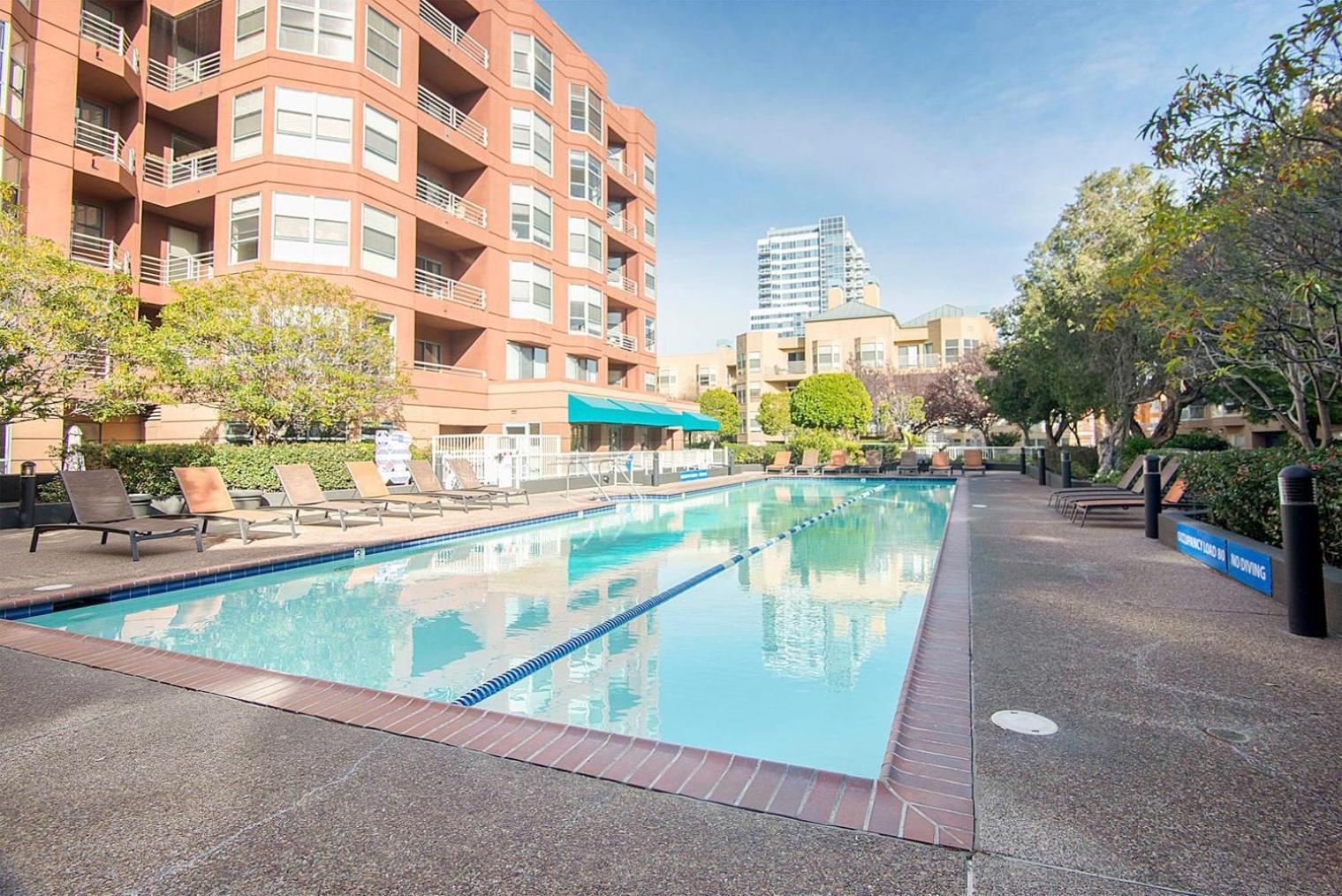 S W 3 Pools Facing The Water Sfo-93