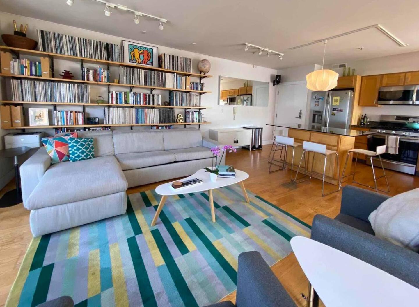Stylish Nopa Penthouse, Remote Work Friendly *
