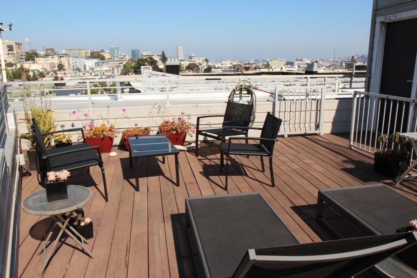 Stylish Nopa Penthouse, Remote Work Friendly Holiday home San Francisco