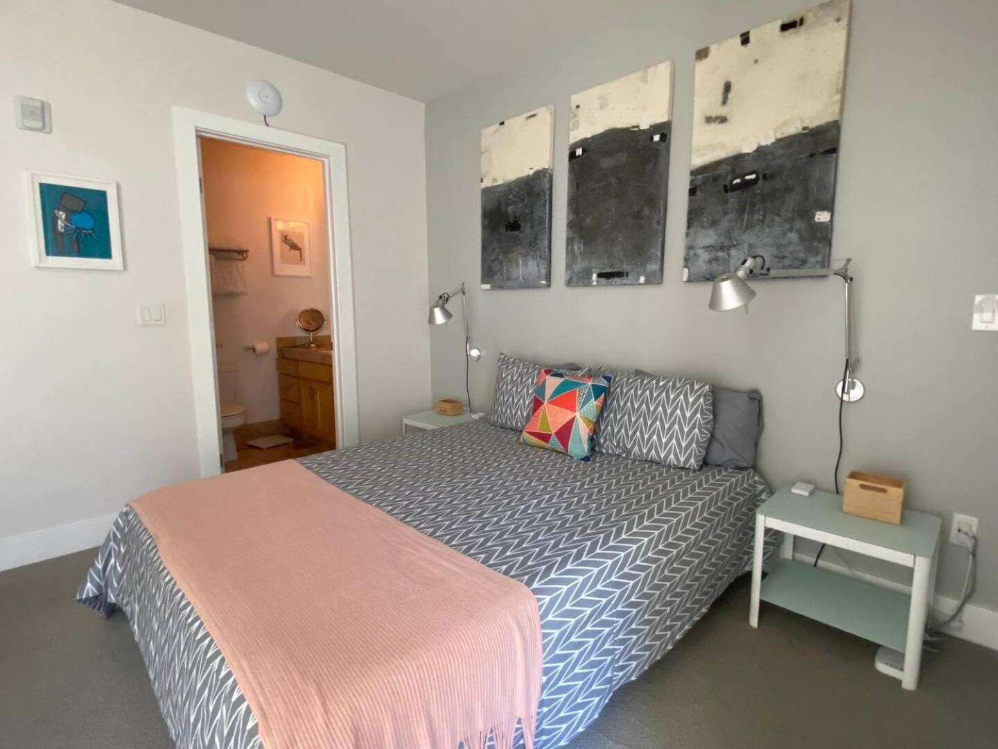 Holiday home Stylish Nopa Penthouse, Remote Work Friendly
