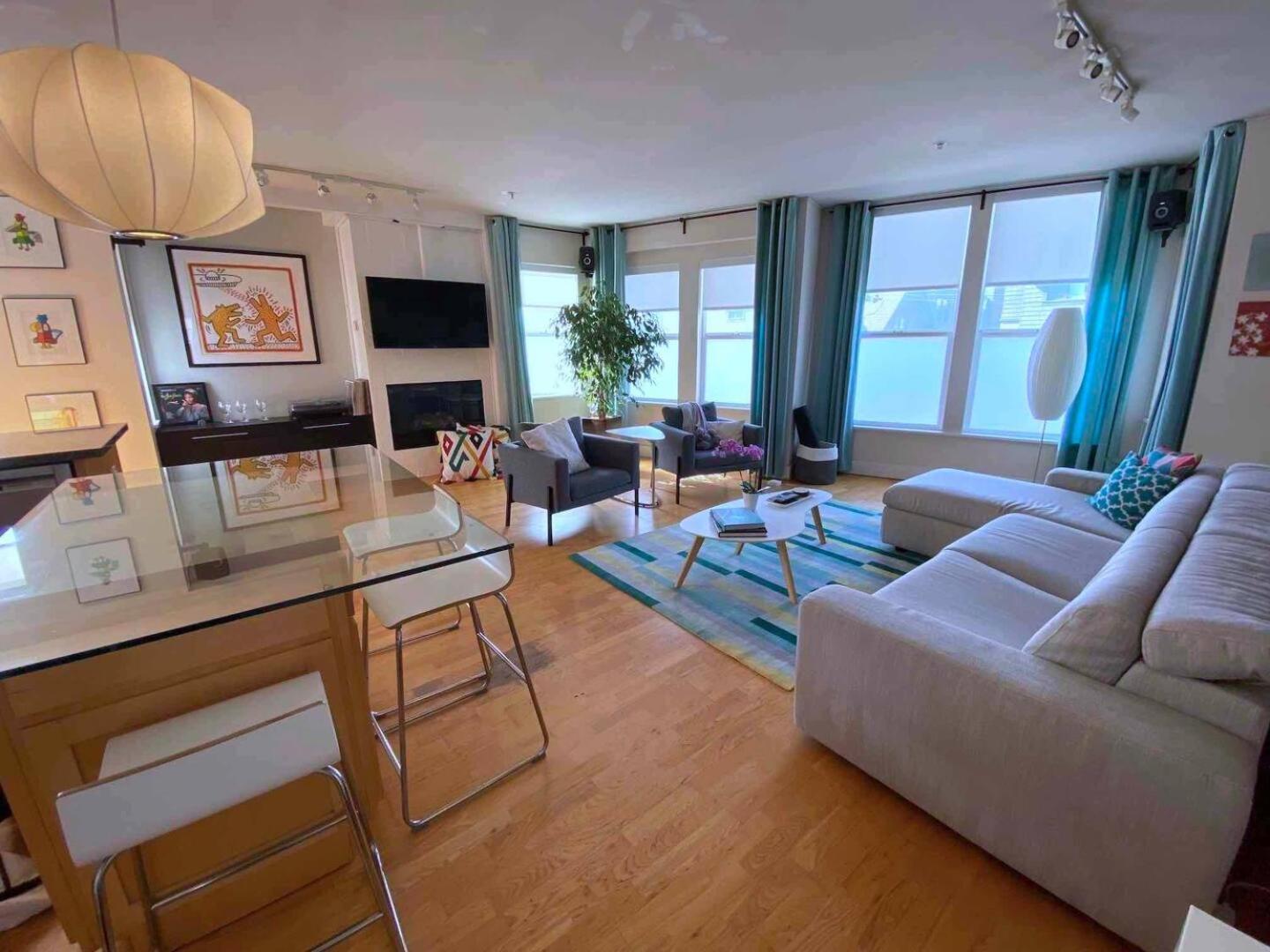 Stylish Nopa Penthouse, Remote Work Friendly San Francisco