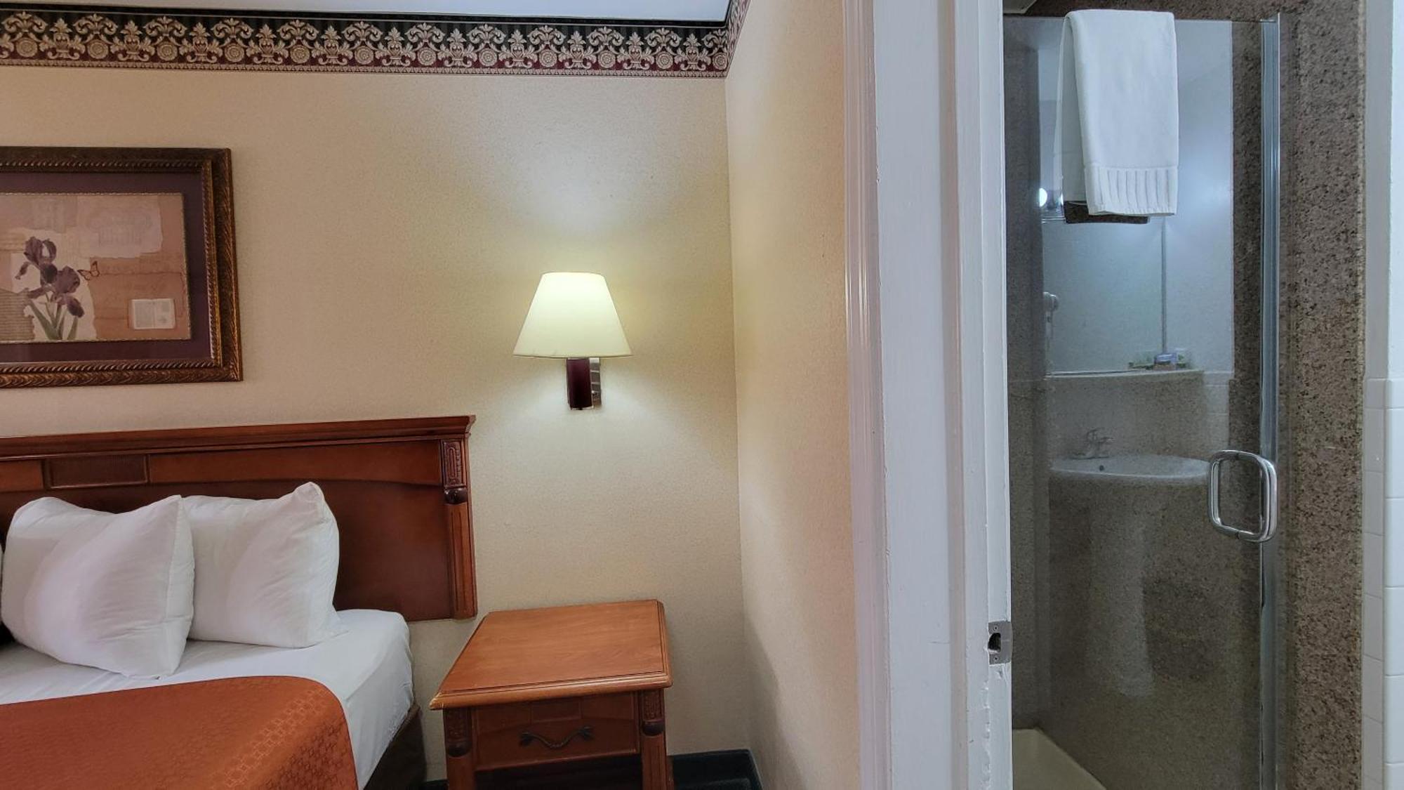 Motel Geary Parkway 3*