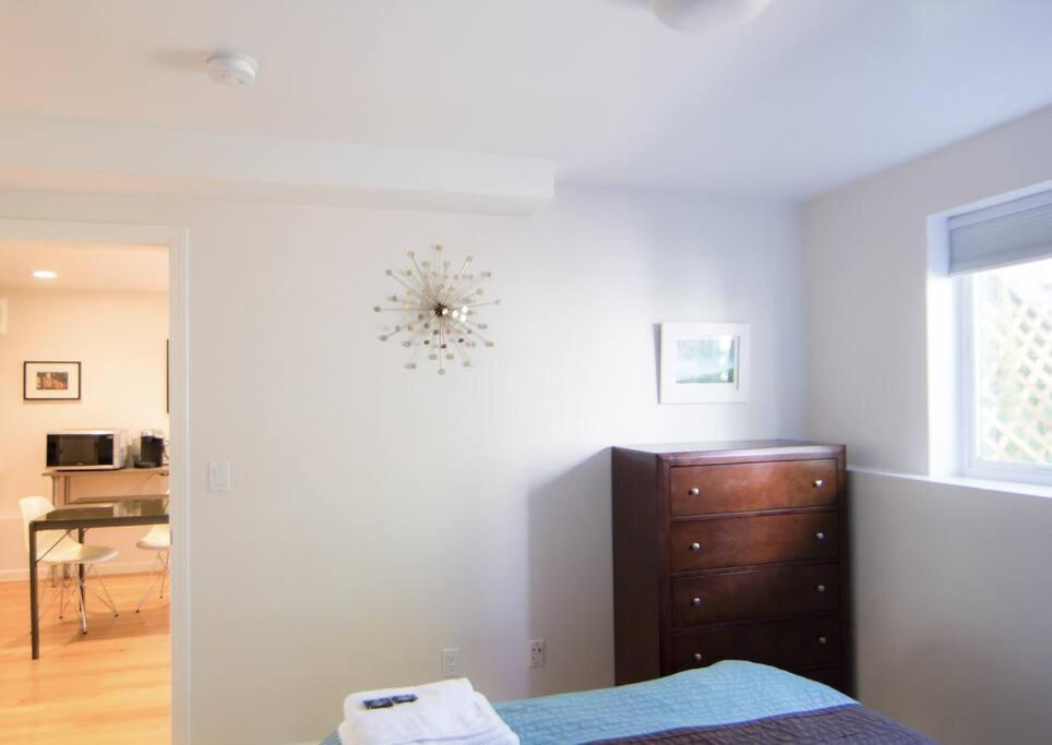 1br In Quaint Area, Subway 12 Mins To Downtown, Free Evcharge Apartment
