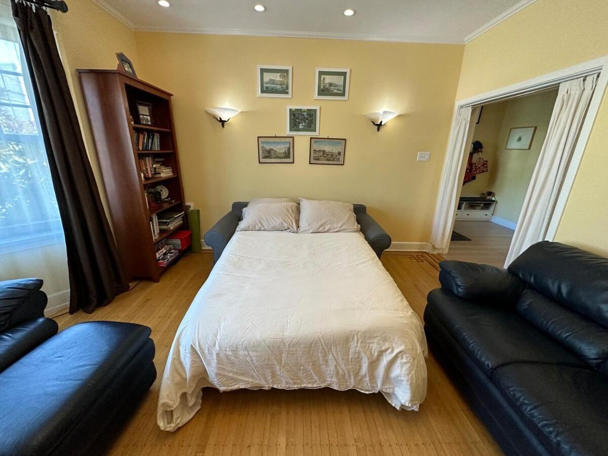 Perfectly Located Luxurious Villa