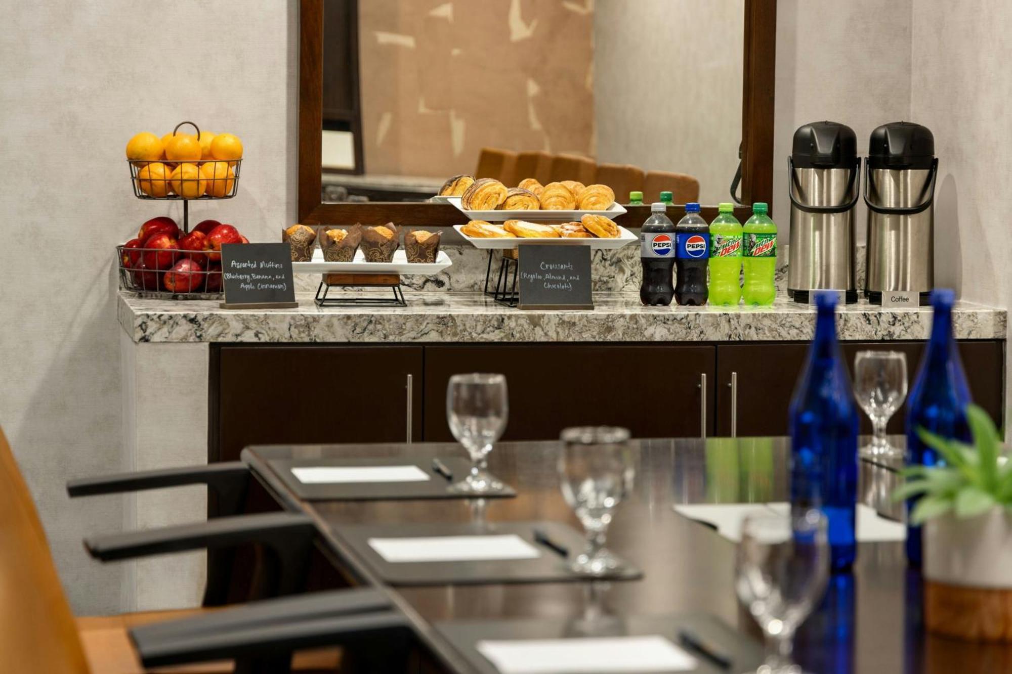 Hotel Courtyard By Marriott Union Square 3*