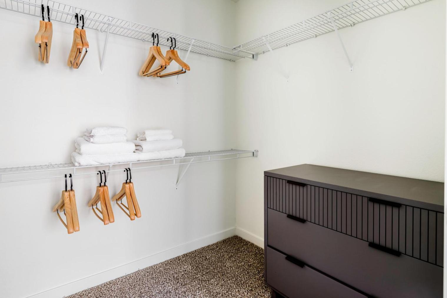 Apartment Blueground North Hayward Pool Nr Hayward Park Sfo-1700 *