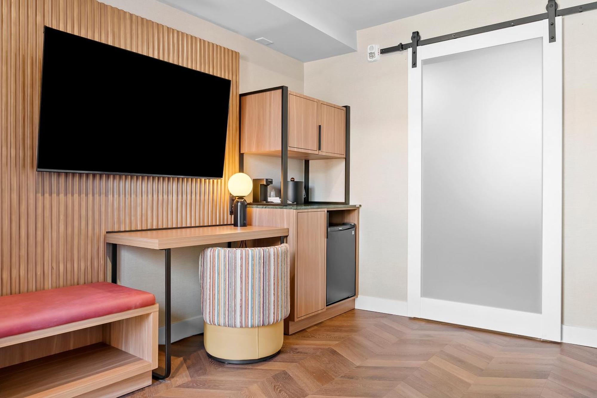 Hotel Star 2*