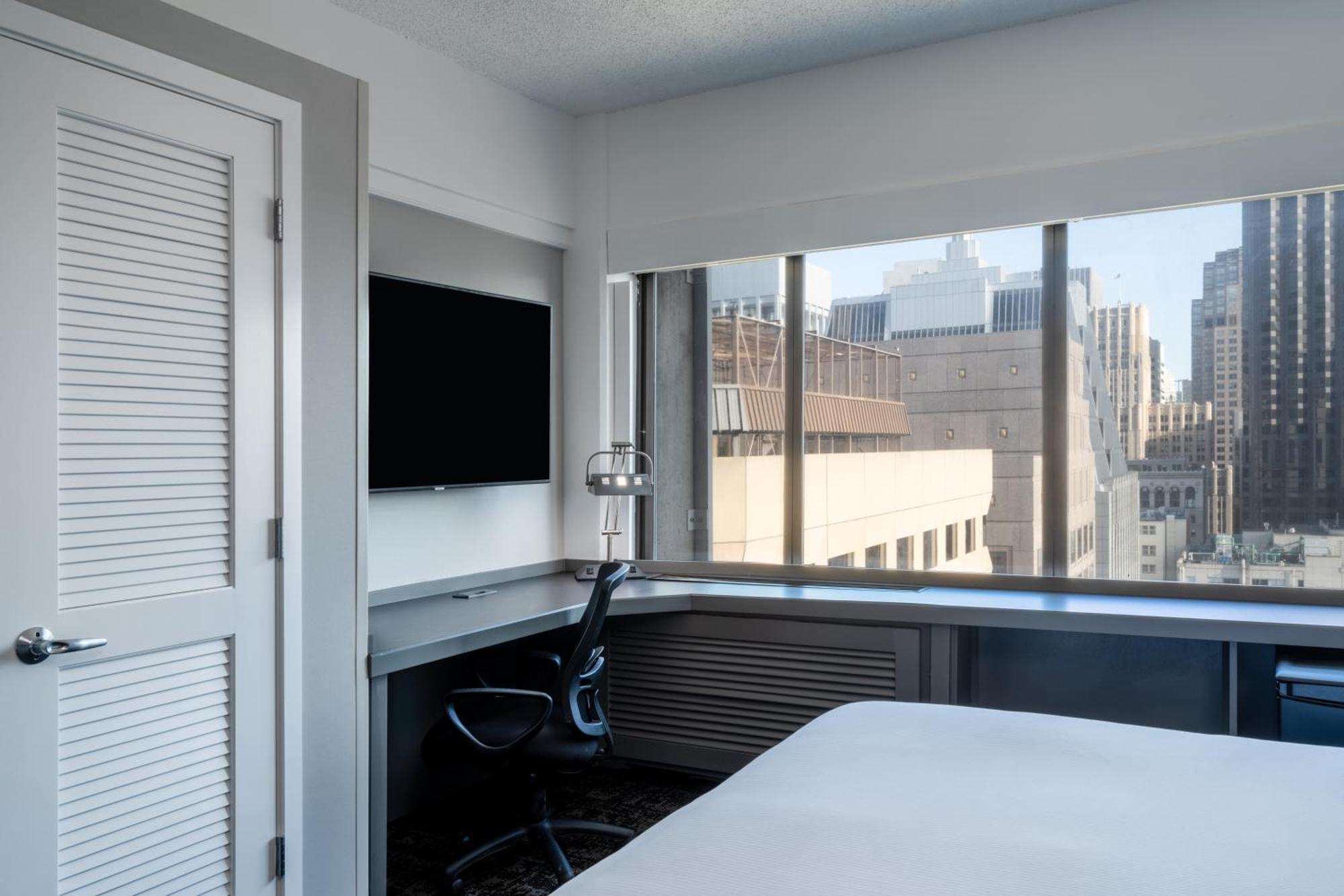 Hotel Hilton Financial District 4*
