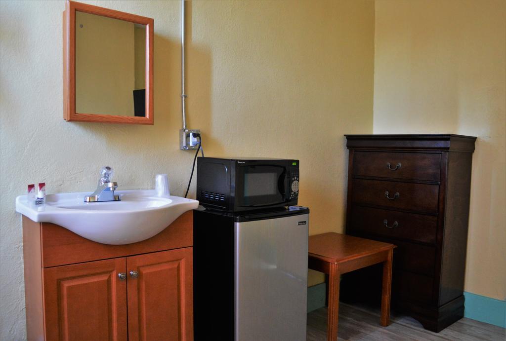 Hotel Desmond 2*