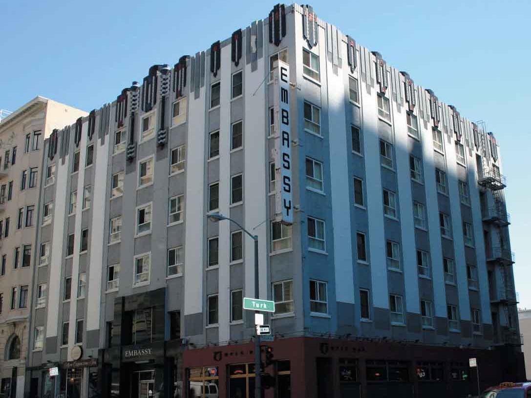 Hotel Embassy 2*