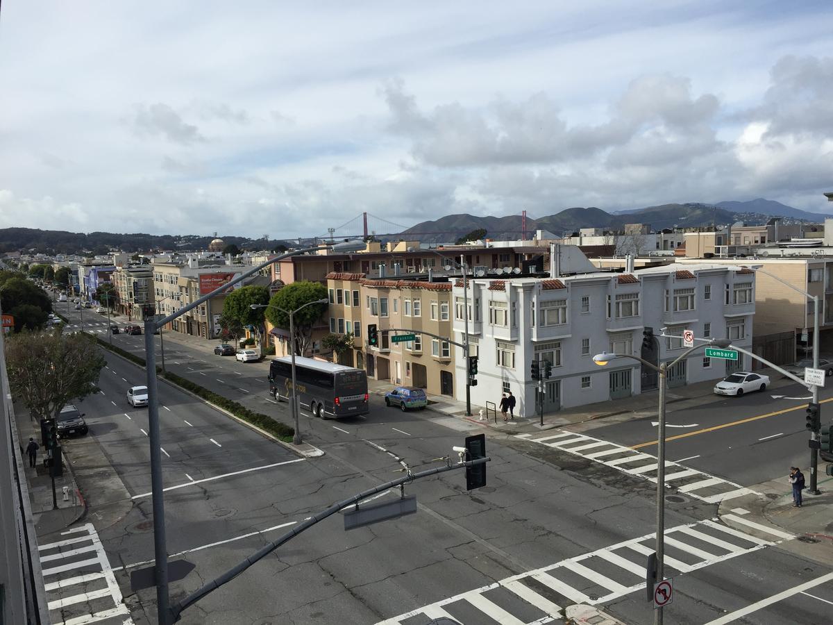 Lombard 3*