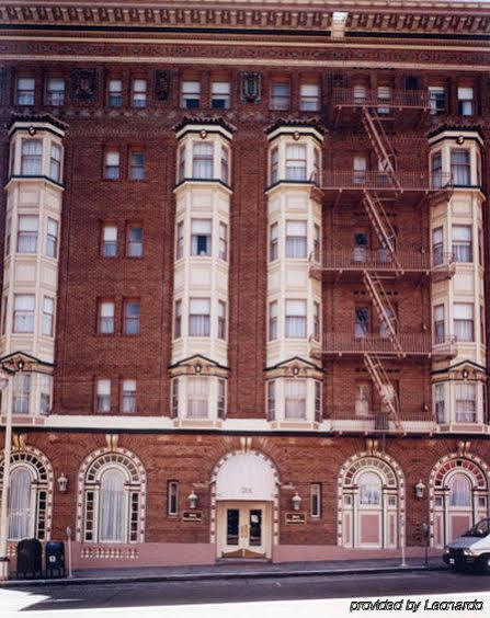 Beresford Arms Hotel