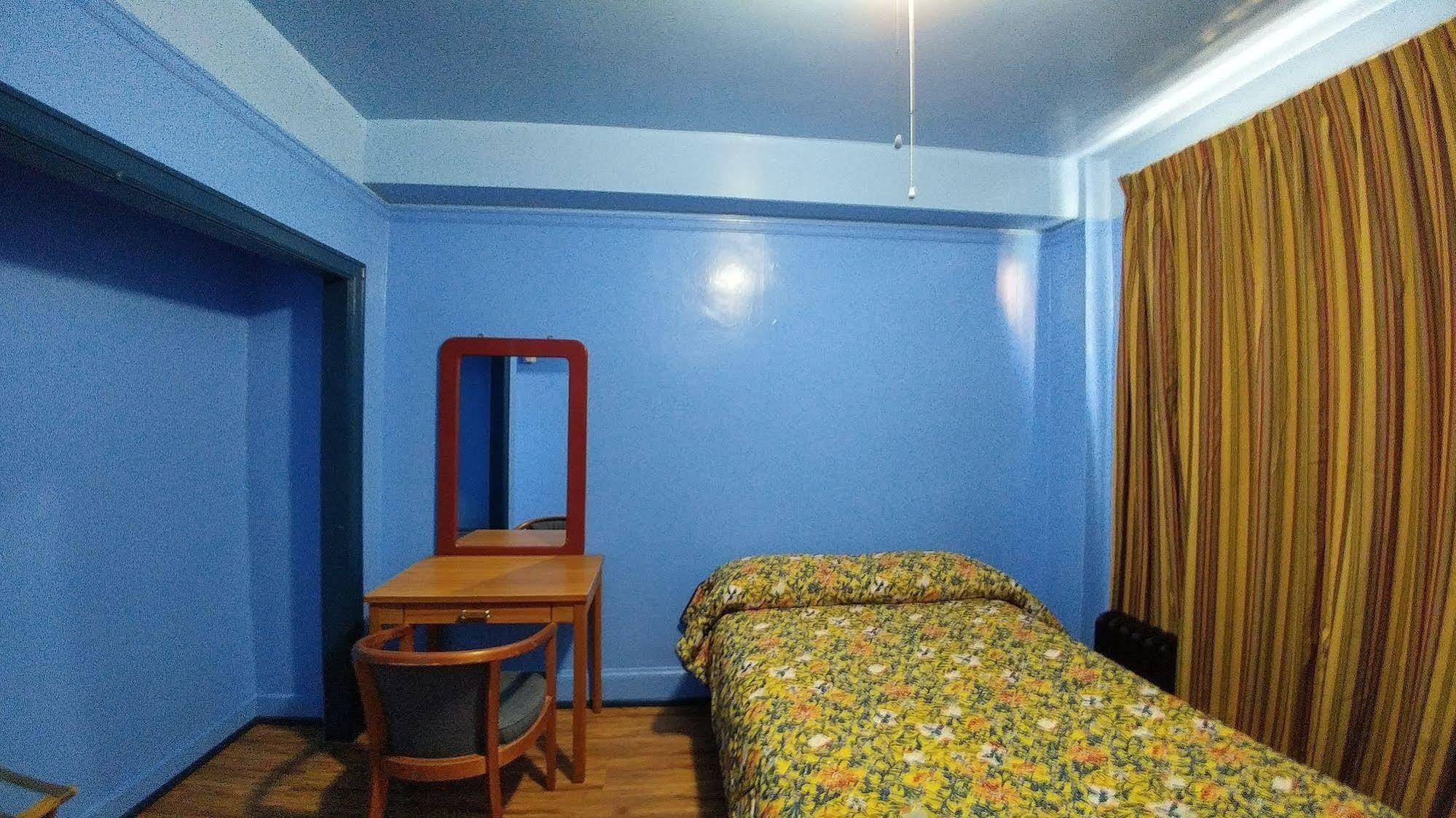 Rodeway Hotel