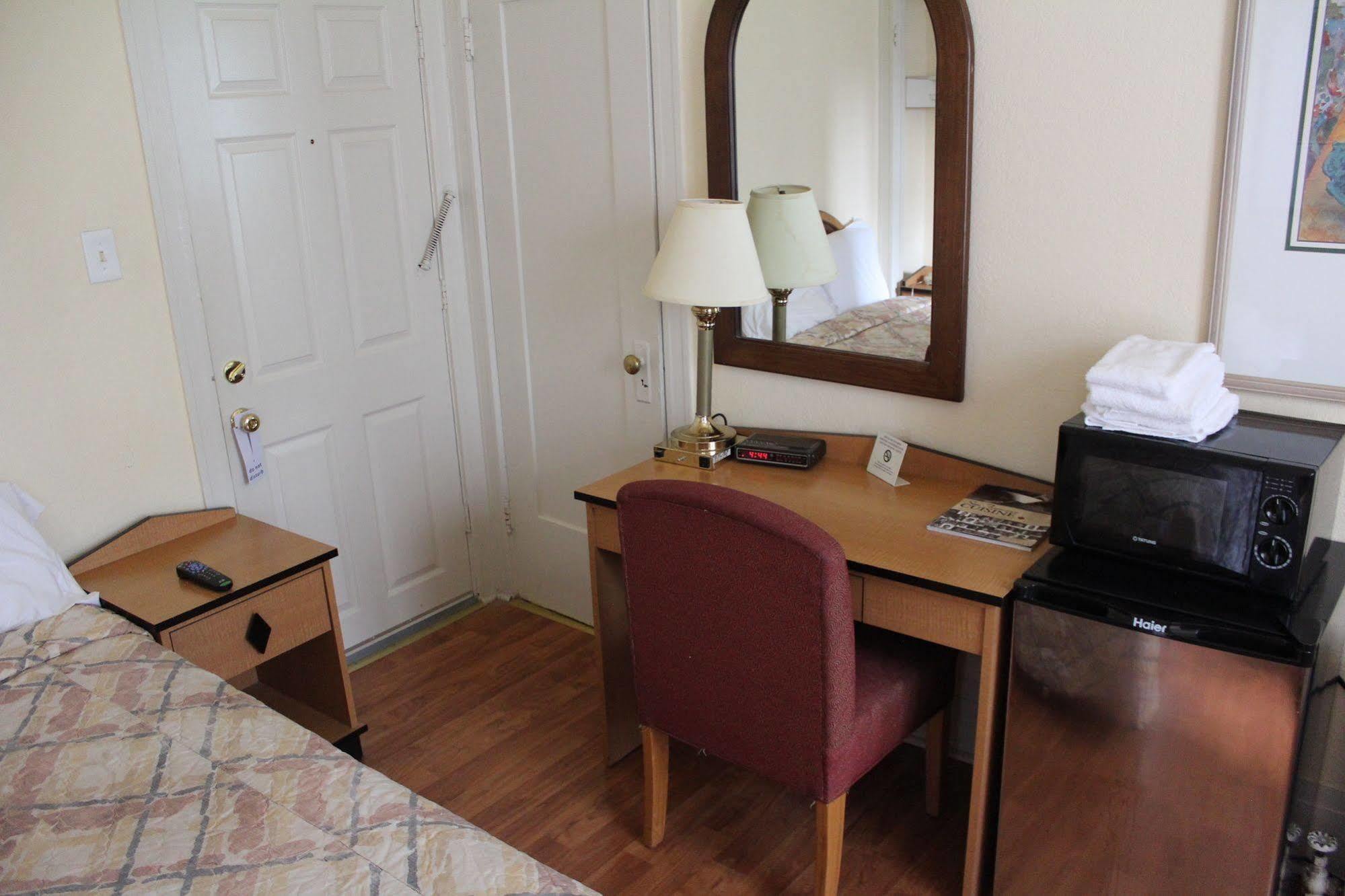 Hotel Layne