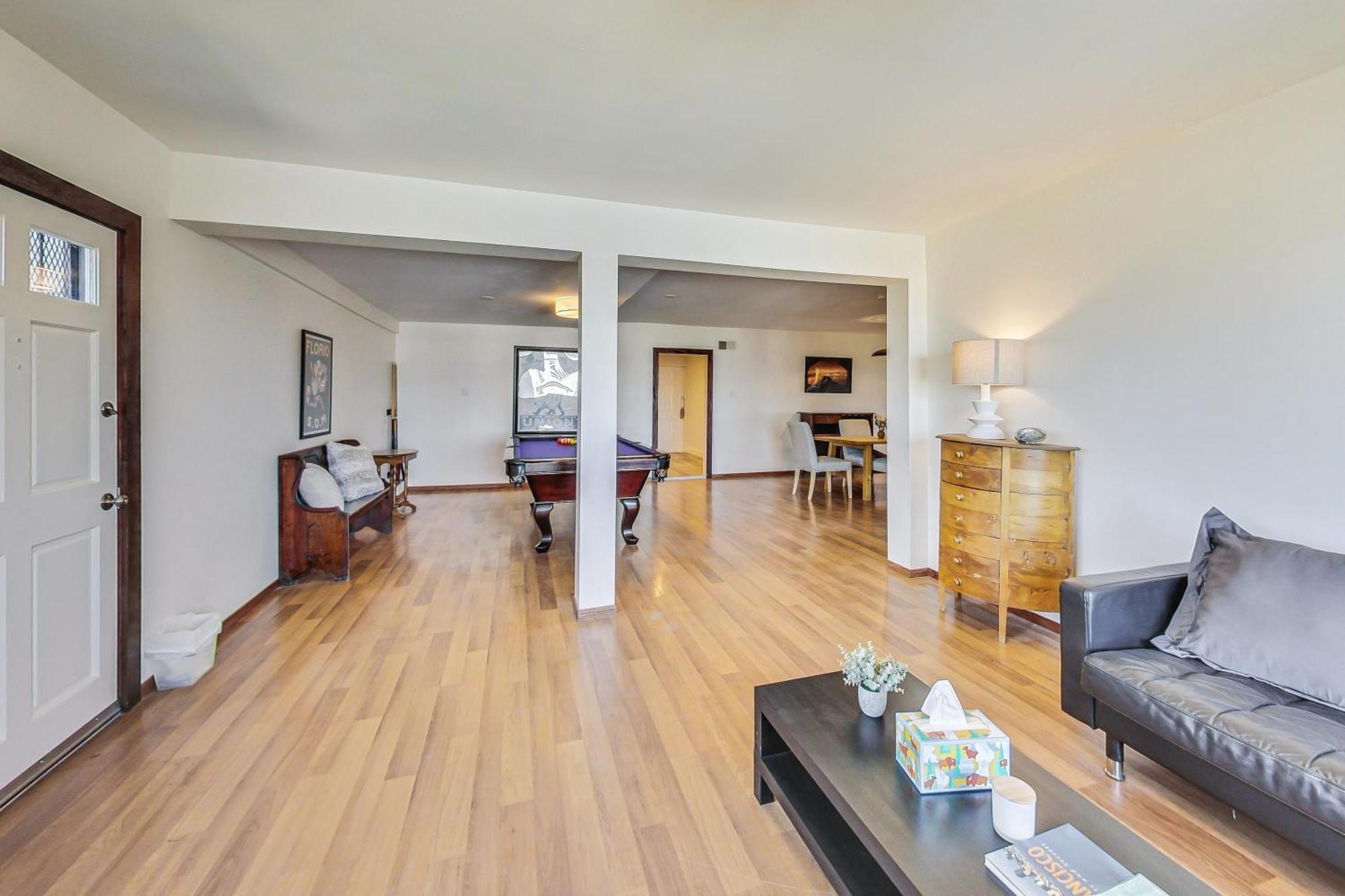 2br Castle On The Hill Wviews San Francisco