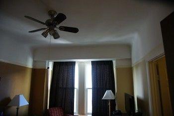Yale Hotel