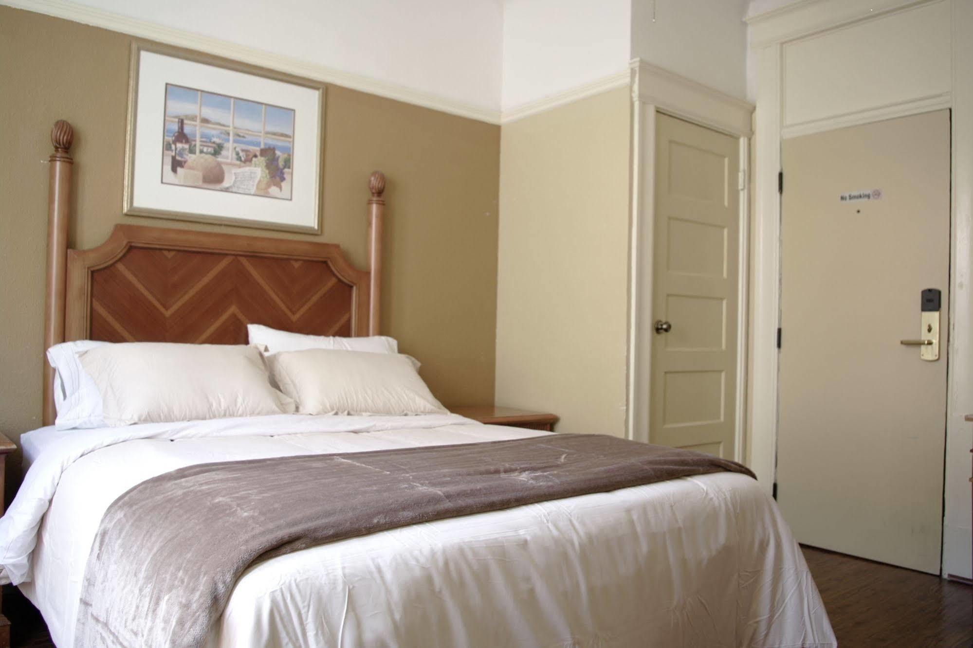 Hotel Yale
